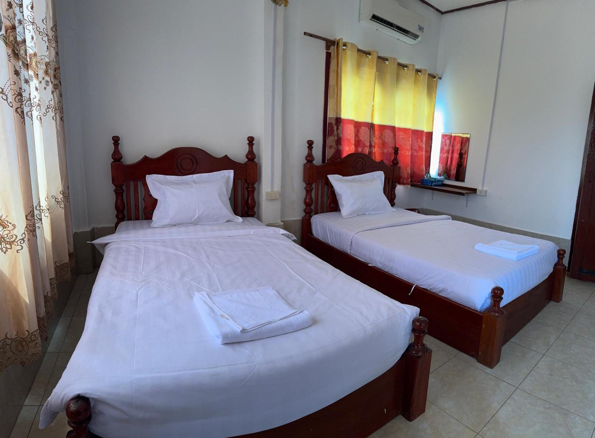 Vang Vieng Green Hotel Ngoại thất bức ảnh